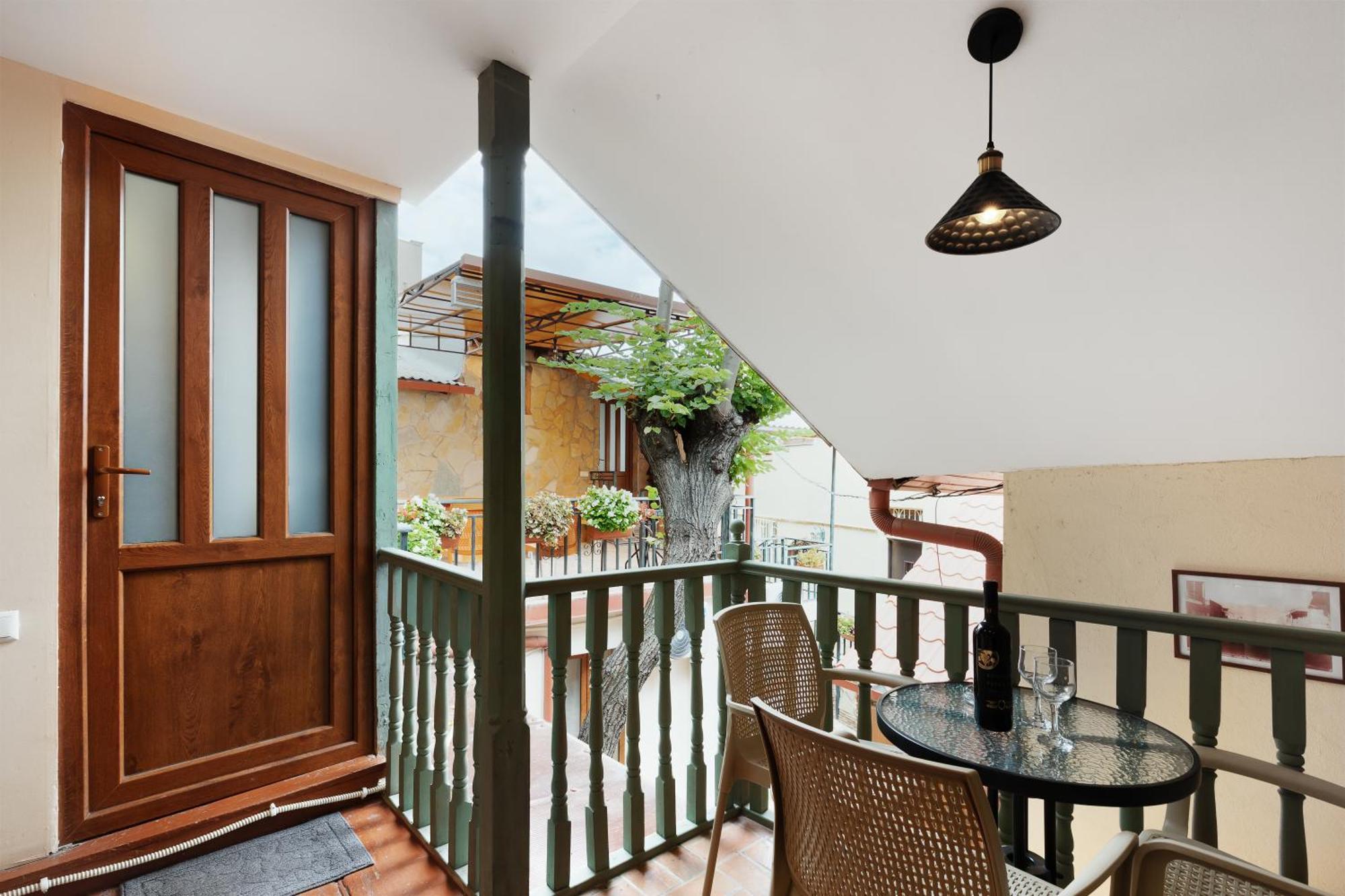Apartments With Wine Cellar In Old Tbilisi Exterior foto